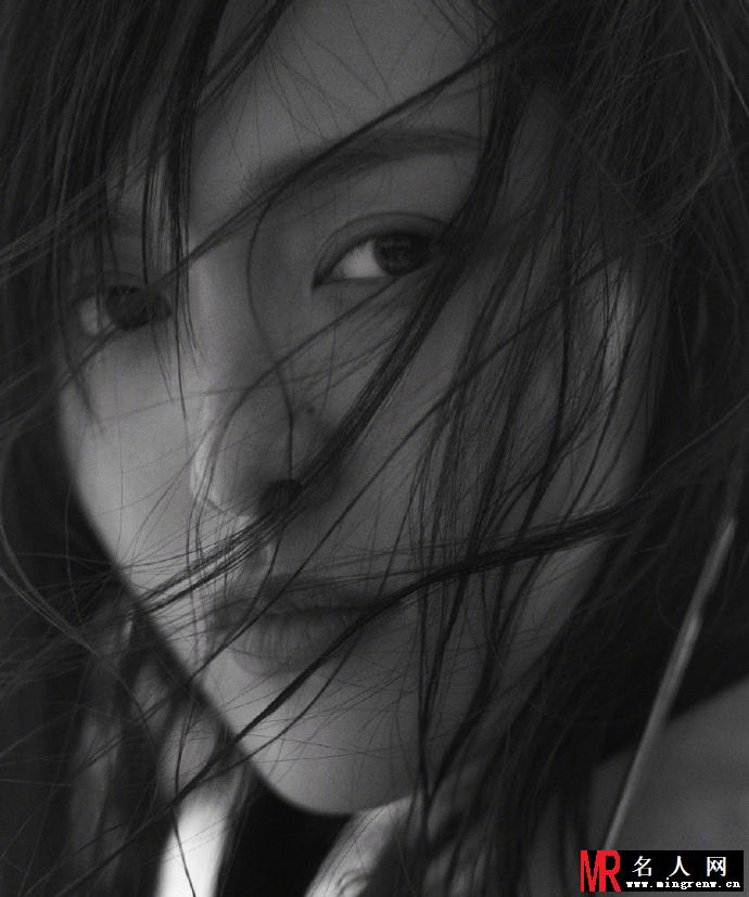 唐嫣绝美写真曝光 飘飘入画遗世独立(1)