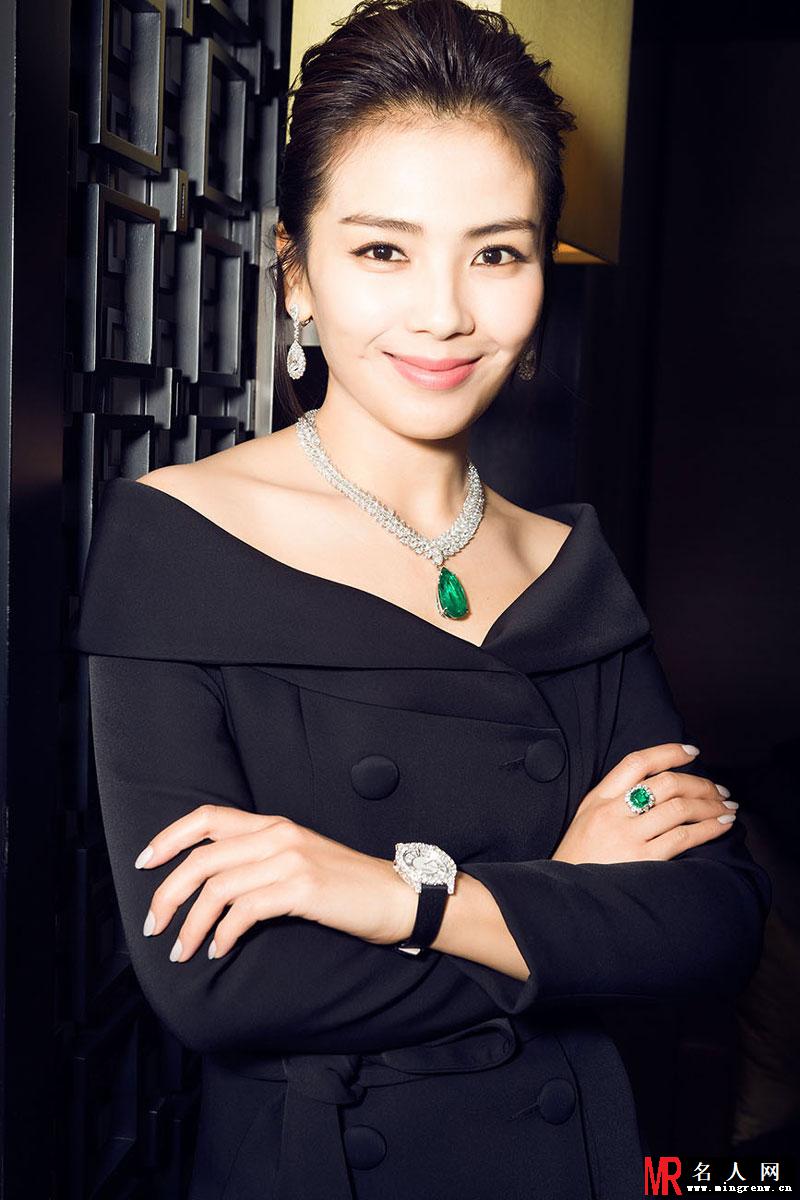 刘涛现身女人味十足(1)