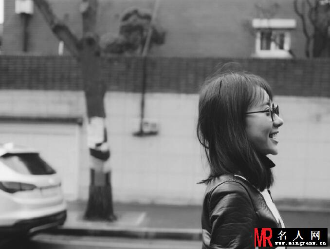 刘萌萌甜美生活照曝光（多图）(1)