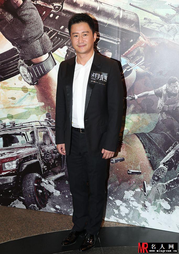 吴京否认与甄子丹不和 为《战狼2》出席香港首映礼(1)
