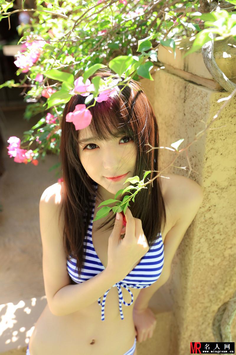 SNH48刘炅然比基尼写真 青春活力十足(1)