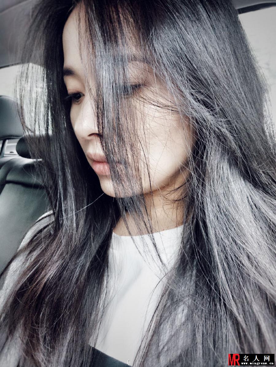 靳东老婆李佳日常照(1)