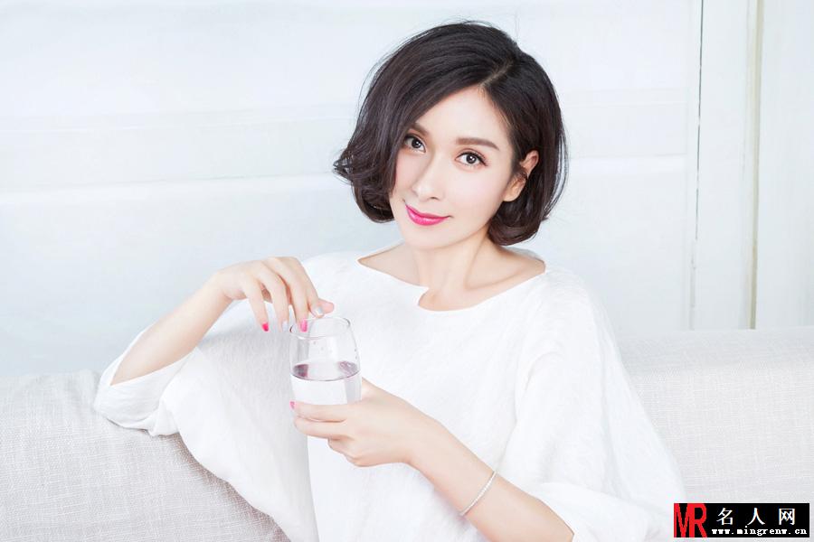 杨恭如居家大片 优雅不失妩媚高贵大气(1)
