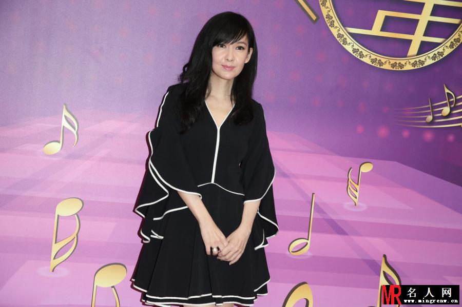 不老女神周慧敏风采依旧 事业发展顺风顺水(1)