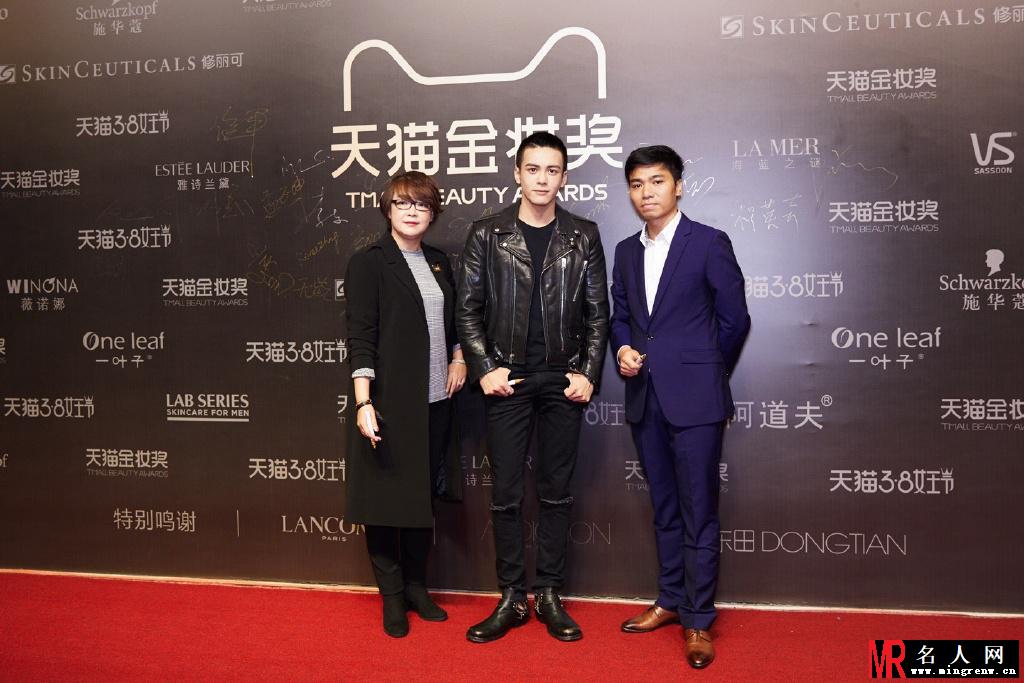 曾舜晞出席盛典 一身黑衣神秘深邃又迷人(1)