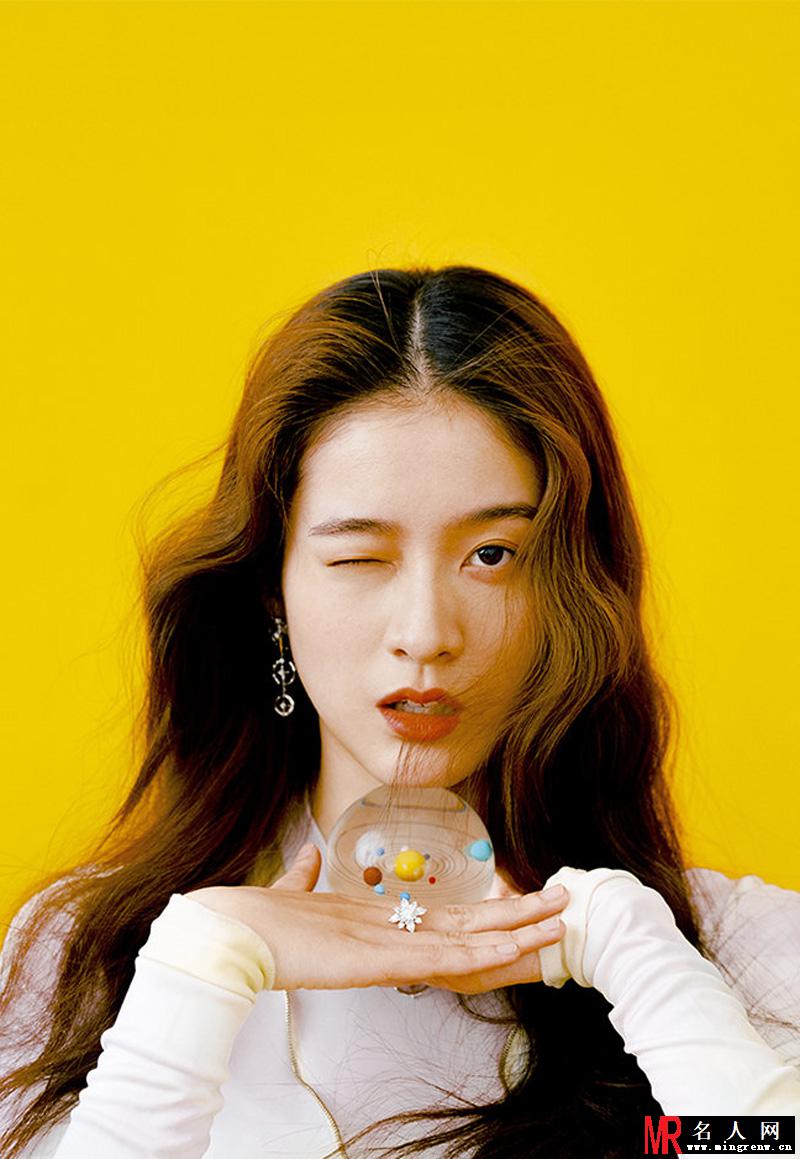 张雪迎复古时髦写真大片 尽显温婉甜美范儿(1)