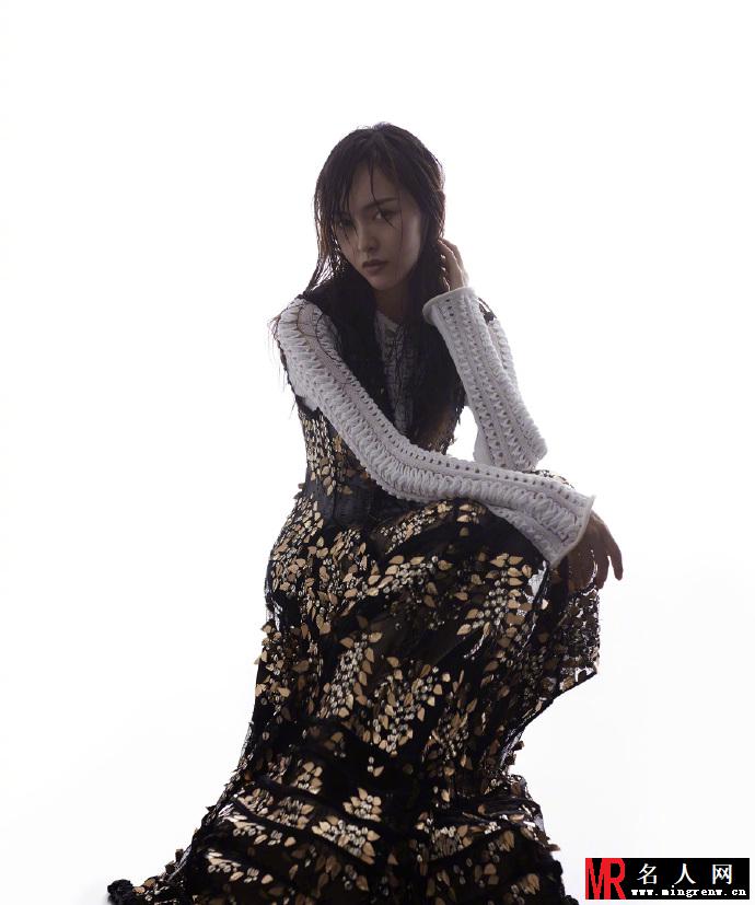 唐嫣绝美写真曝光 飘飘入画遗世独立(1)