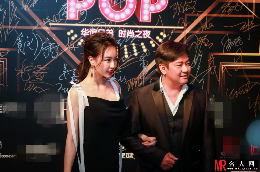 母其弥雅气场全开 略显冷艳酷劲十足(1)