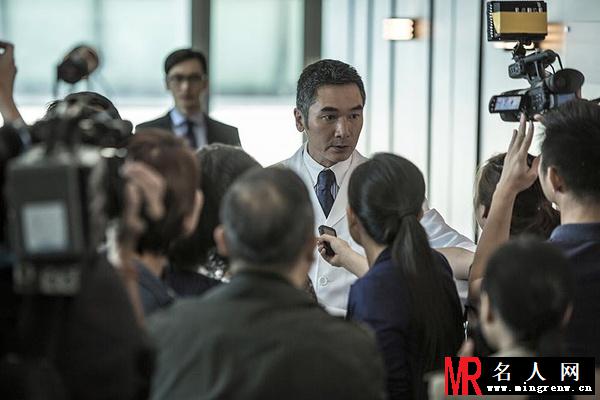 暴疯语雷医生剧照(1)