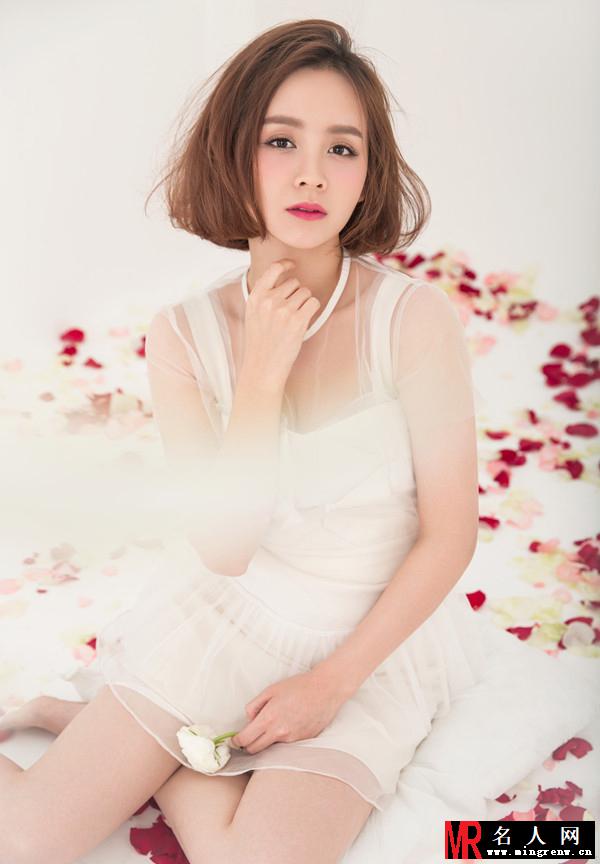 邓莎情人节写真：俏皮可爱(1)